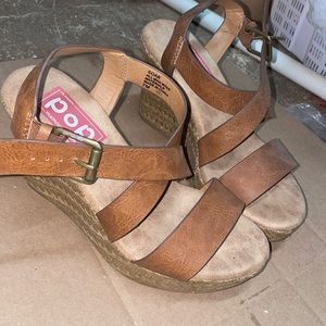EDL Pop memory foam brown espadrille wedges with faux leather straps